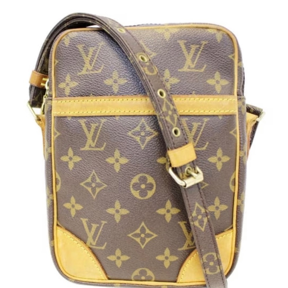 Authentic Louis Vuitton crossbody